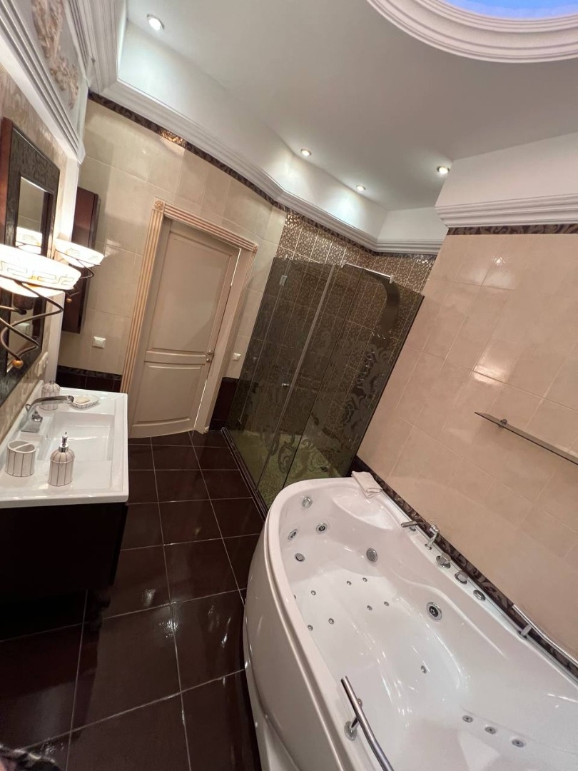 продажа двухкомнатной квартиры номер A-173358 в Приморском районе, фото номер 8